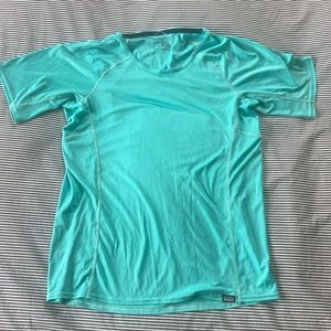 Patagonia capilene Cool lightweight shirt